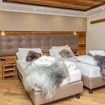 K2 Hotel 3*