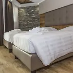 Hotel K2 3*