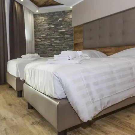 Hotel K2 3*