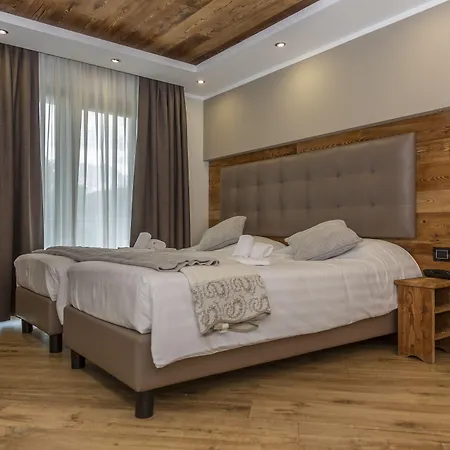 Hotel K2 3*